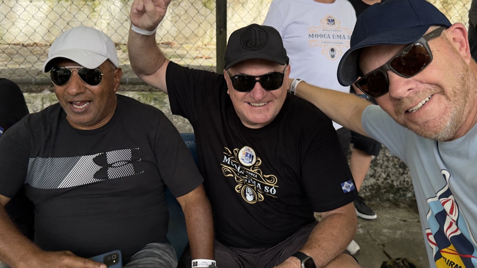 Bone, Daniel e Pedroso